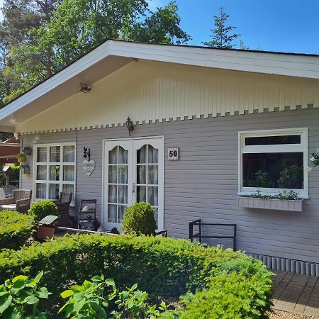 Charme Chalet Zutendaal Esterno foto