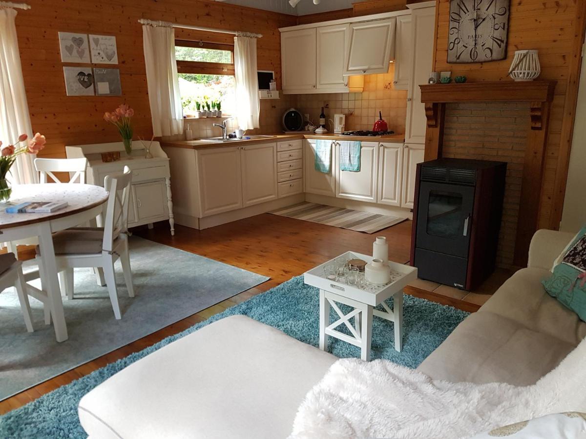 Charme Chalet Zutendaal Esterno foto